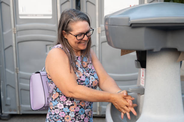Best Construction site porta potty rental  in Fond Du Lac, WI
